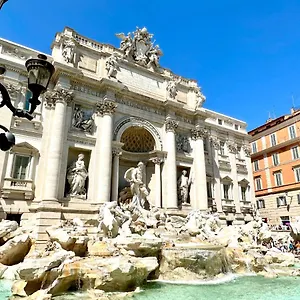 Trevi Romantic Alcova Rome